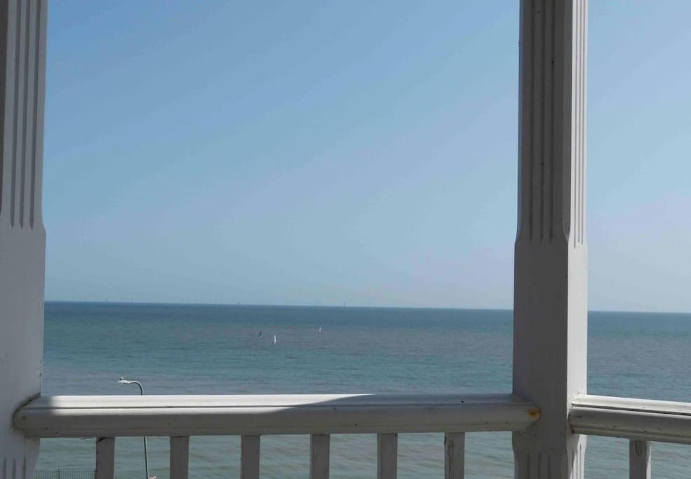 Amazing Sea Views And Much More…. Apartment Broadstairs Luaran gambar